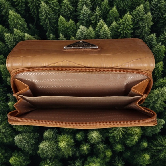 prada crocodile skin tri-fold wallet - Picture 4 of 5